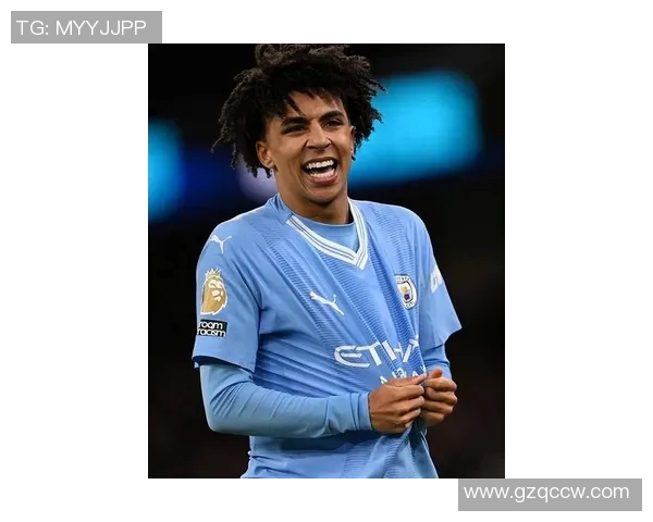 全球最帅足球明星排行2025年 热门球员颜值和实力双重加持