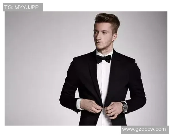 足球球星入场西装风采展现个性与时尚魅力 引领赛场外的潮流风向